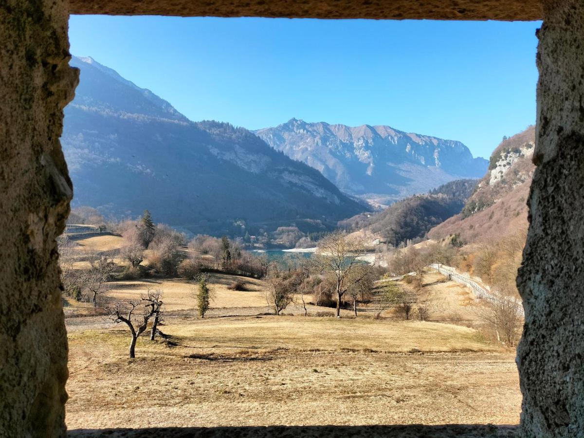Rustica Sul Lago Tenno Primo Piano Екстериор снимка
